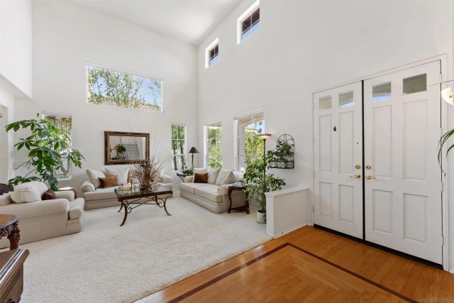 2039 Alborada Dr, Camarillo, CA 93010