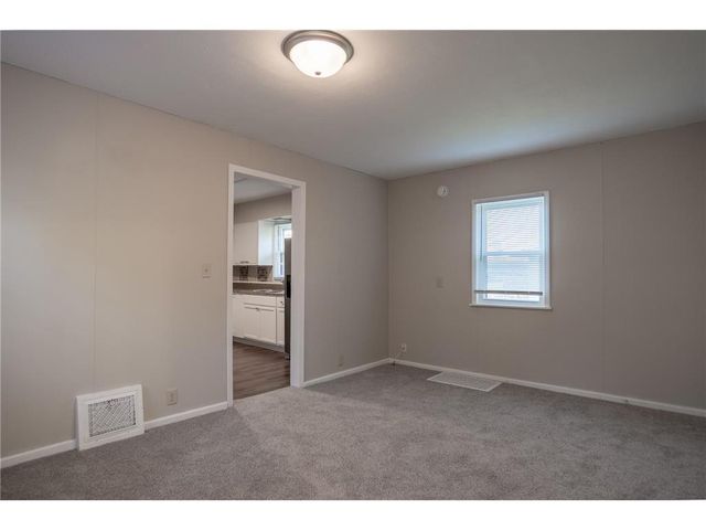 608 7th Ave S, Hopkins, MN 55343