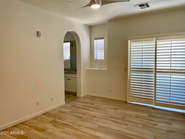 3935 E ROUGH RIDER Road 1345, Phoenix, AZ 85050