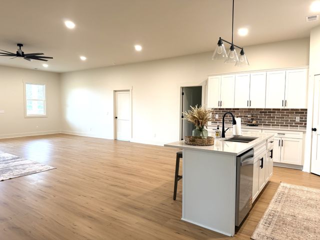 4031 Wells Rd, Springfield, TN 37172