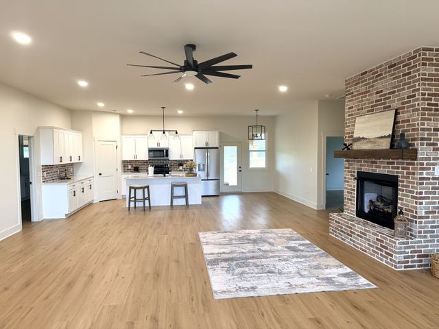 4031 Wells Rd, Springfield, TN 37172