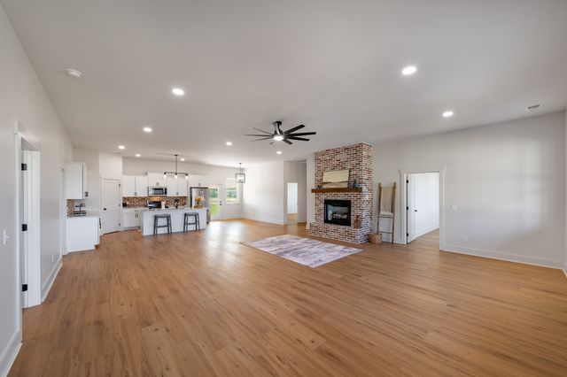 4031 Wells Rd, Springfield, TN 37172