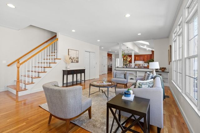 36 Morningside Dr, Topsfield, MA 01983