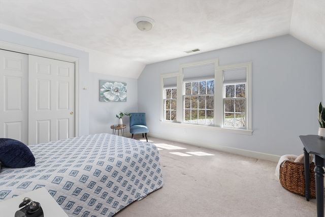 36 Morningside Dr, Topsfield, MA 01983