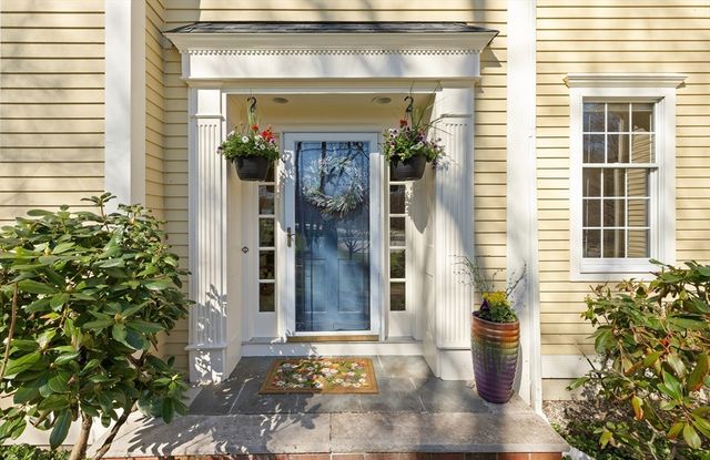 36 Morningside Dr, Topsfield, MA 01983