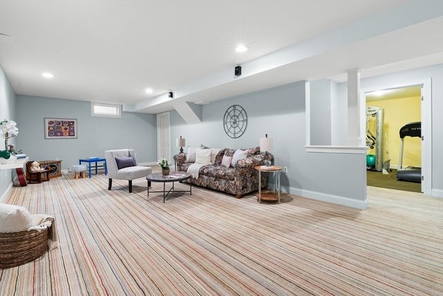 36 Morningside Dr, Topsfield, MA 01983