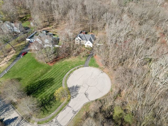 36 Morningside Dr, Topsfield, MA 01983