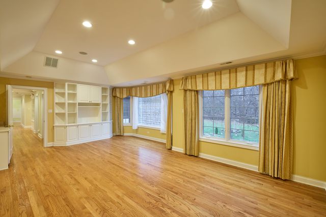 1400 Arbor Lane, Lake Forest, IL 60045