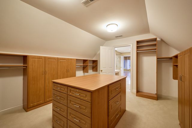 1400 Arbor Lane, Lake Forest, IL 60045