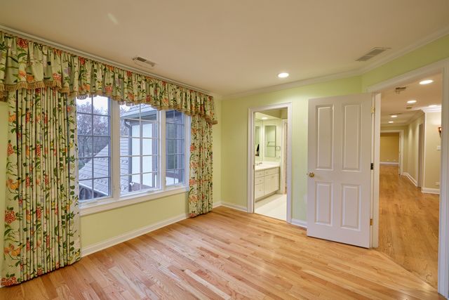 1400 Arbor Lane, Lake Forest, IL 60045