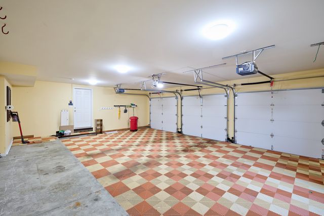 1400 Arbor Lane, Lake Forest, IL 60045