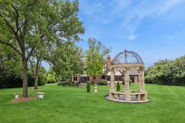 1400 Arbor Lane, Lake Forest, IL 60045