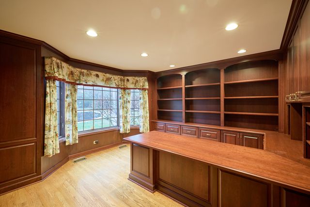 1400 Arbor Lane, Lake Forest, IL 60045