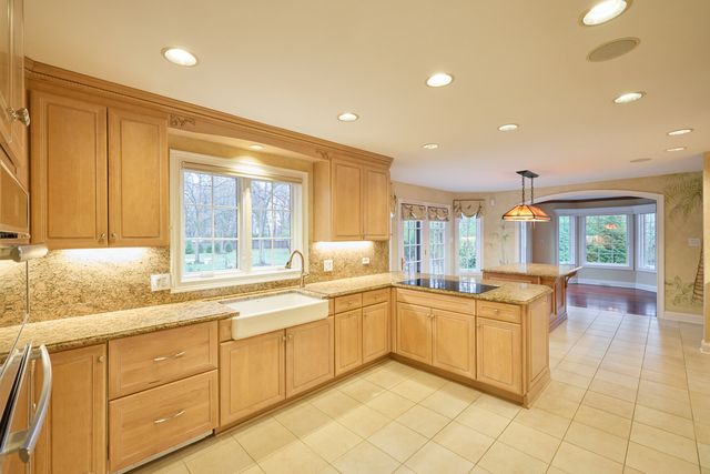 1400 Arbor Lane, Lake Forest, IL 60045