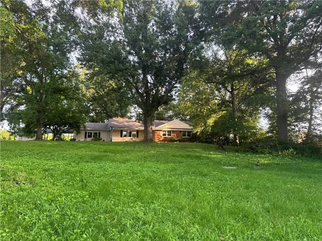 22301 E R D Mize Road, Independence, MO 64057
