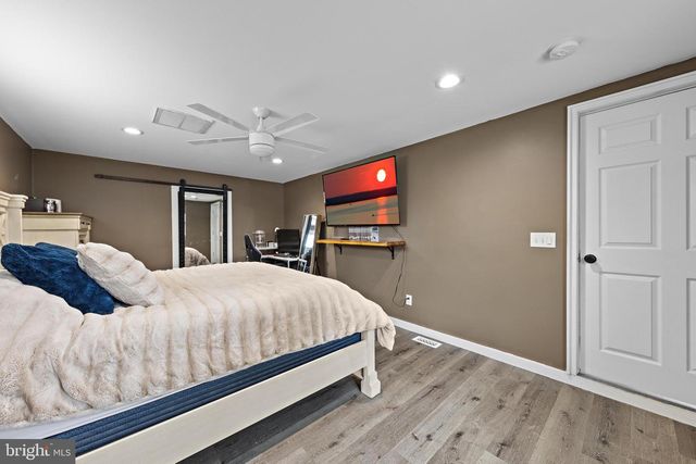 693 LAKE BARNEGAT DR N, Lanoka Harbor, NJ 08734