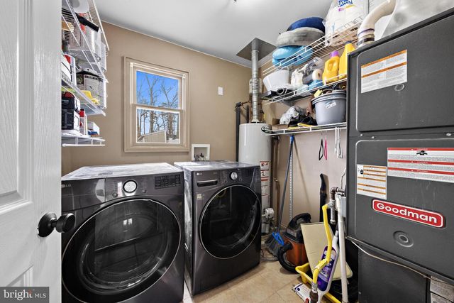 693 LAKE BARNEGAT DR N, Lanoka Harbor, NJ 08734