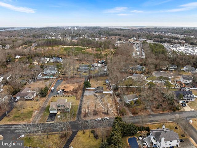 693 LAKE BARNEGAT DR N, Lanoka Harbor, NJ 08734