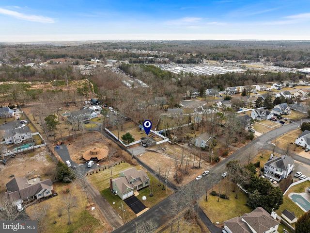 693 LAKE BARNEGAT DR N, Lanoka Harbor, NJ 08734