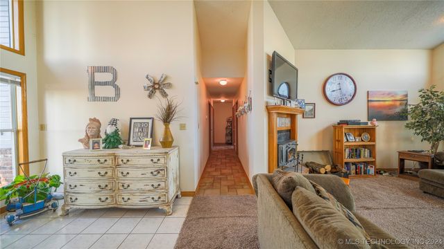 66510 E 253 Road, Grove, OK 74344