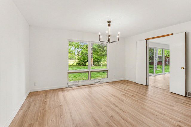 16172 Brookwood Drive, Buchanan, MI 49107