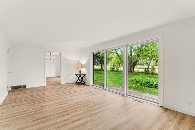 16172 Brookwood Drive, Buchanan, MI 49107