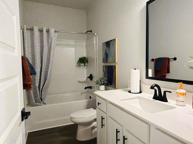 5372 Tuscany Drive, Douglasville, GA 30135