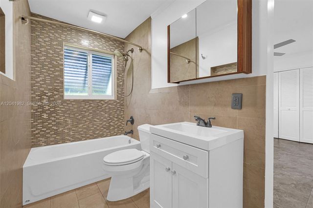 7700 SW 139th Terrace, Palmetto Bay, FL 33158