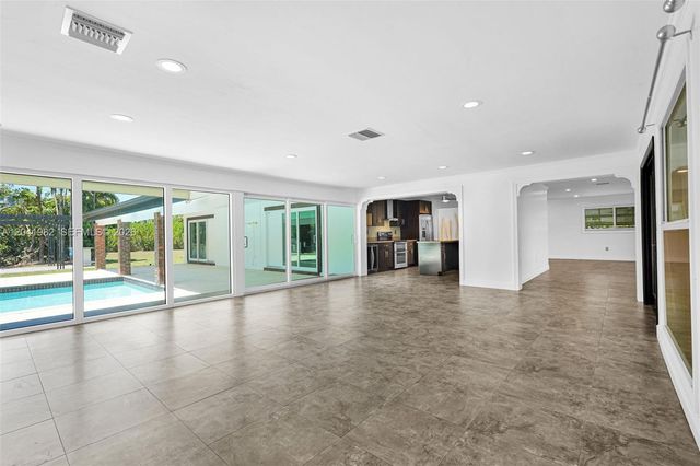 7700 SW 139th Terrace, Palmetto Bay, FL 33158
