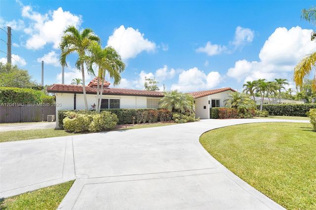 7700 SW 139th Terrace, Palmetto Bay, FL 33158