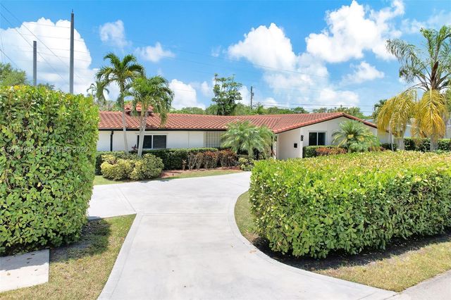 7700 SW 139th Terrace, Palmetto Bay, FL 33158