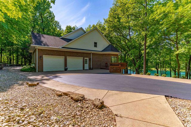 1288 HUNTER Boulevard, Boonville, IN 47601
