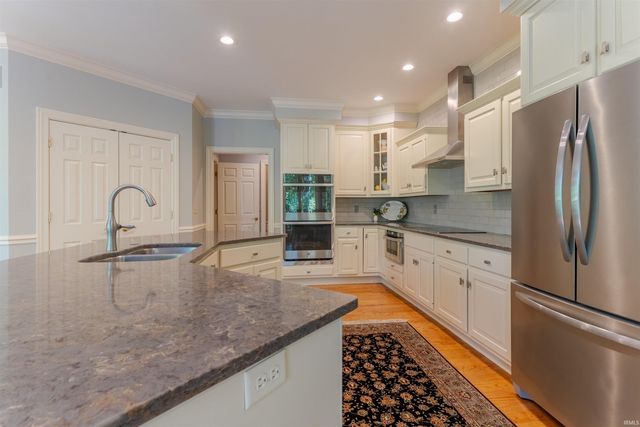1288 HUNTER Boulevard, Boonville, IN 47601
