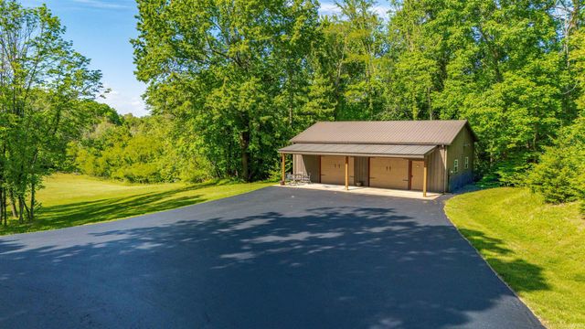 1288 HUNTER Boulevard, Boonville, IN 47601