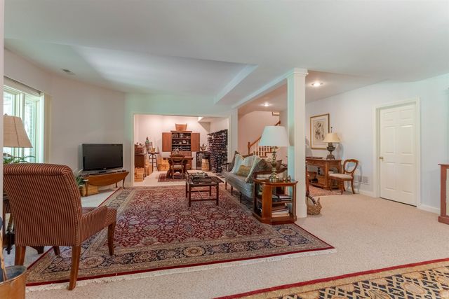 1288 HUNTER Boulevard, Boonville, IN 47601