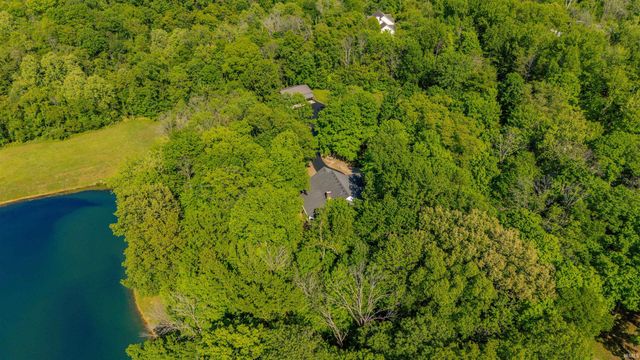 1288 HUNTER Boulevard, Boonville, IN 47601