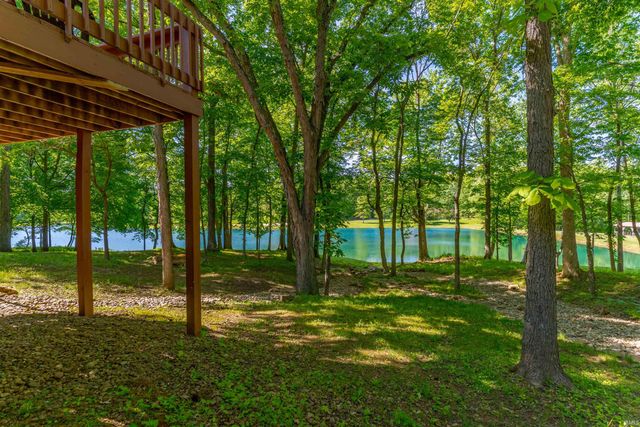 1288 HUNTER Boulevard, Boonville, IN 47601
