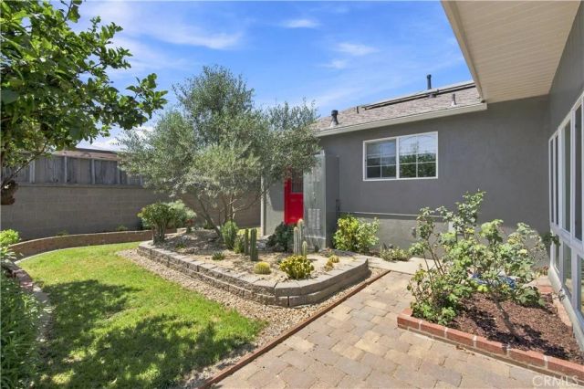 11804 Wilkie, Hawthorne, CA 90250