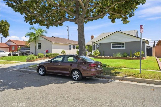 11804 Wilkie, Hawthorne, CA 90250