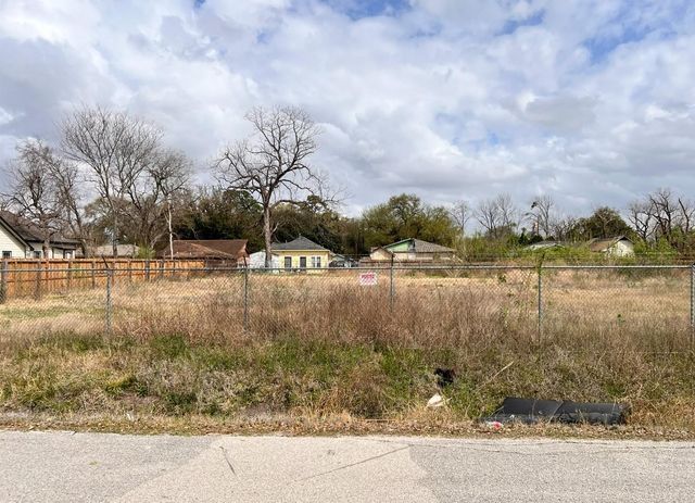 000 Los Angeles Street, Houston, TX 77026