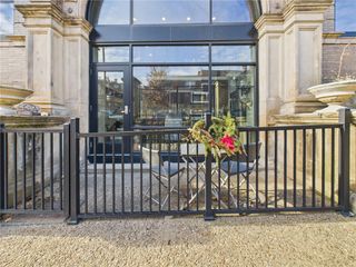 5267 Holmes St 205, Lawrenceville, PA 15201