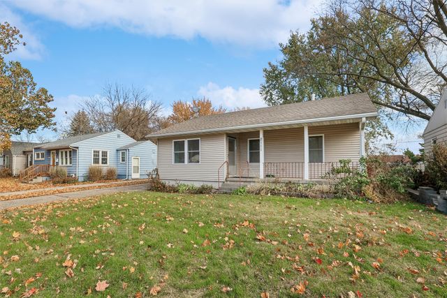 2111 51st Street, Des Moines, IA 50310