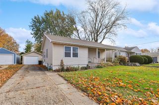 2111 51st Street, Des Moines, IA 50310
