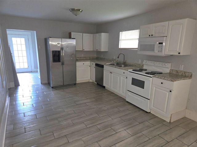 127 W SLIGH AVENUE, Tampa, FL 33604