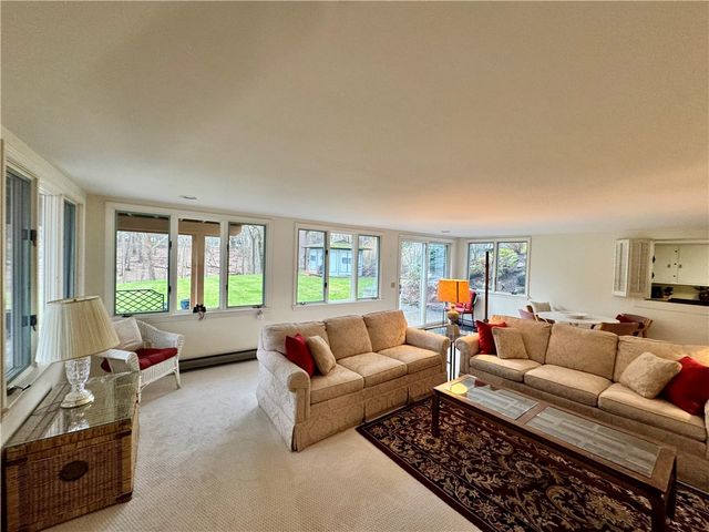 333 Colebrook Drive, Irondequoit, NY 14617