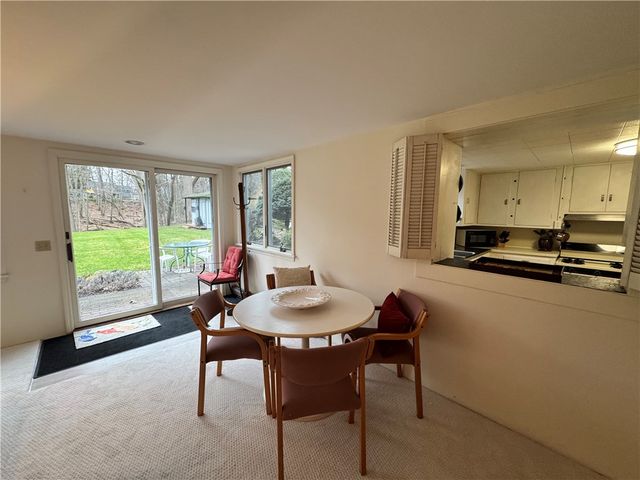 333 Colebrook Drive, Irondequoit, NY 14617