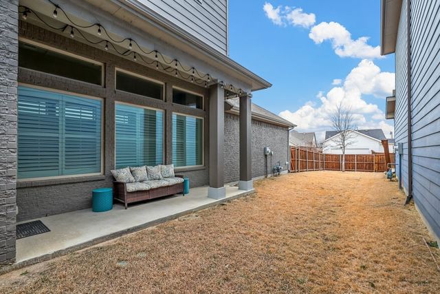 13733 Parkline Way, Fort Worth, TX 76008