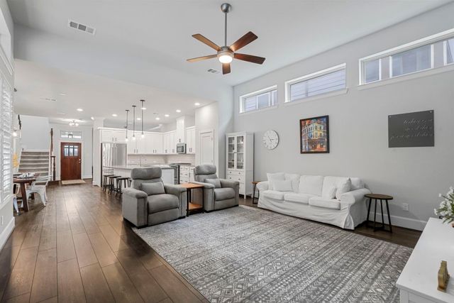 13733 Parkline Way, Fort Worth, TX 76008