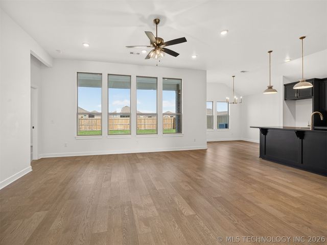 16248 S 89th East Avenue, Bixby, OK 74008