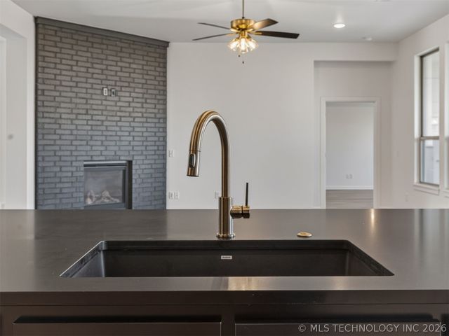 16248 S 89th East Avenue, Bixby, OK 74008